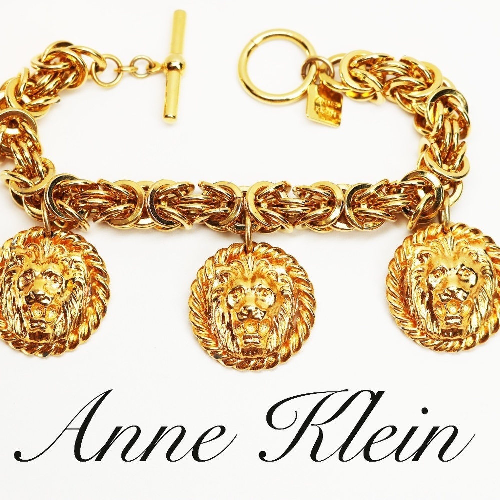 RARE! ANNE KLEIN LIONS HEAD GOLD PLATED BRACELET